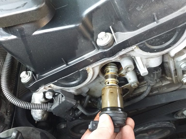 Oil In Vvt Solenoid Connector Causes Symptoms And Solutions